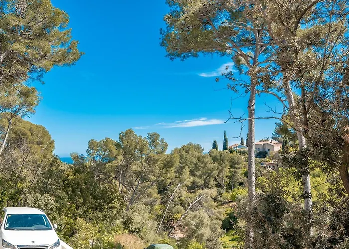 Grand T2 Clim & Wifi En Rez De Proche Hyères